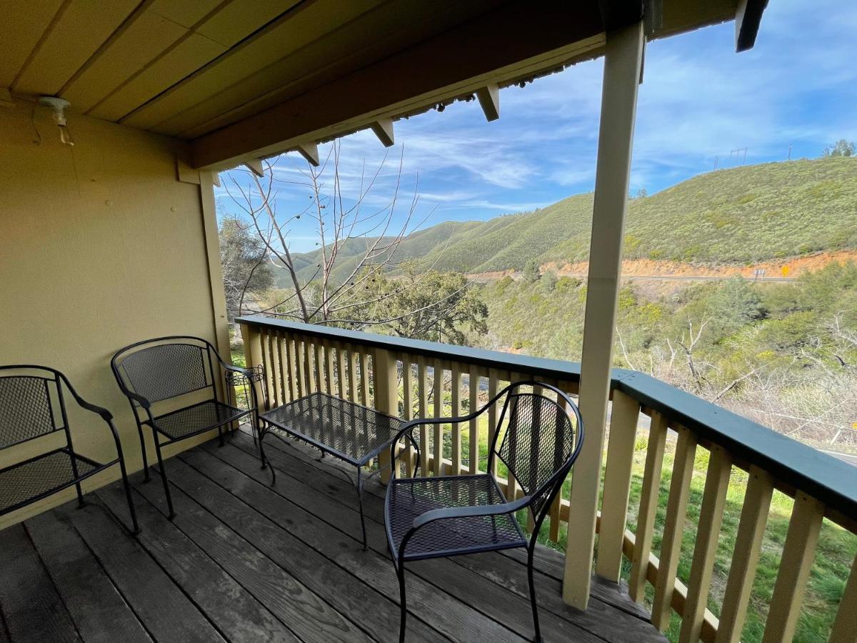 Priest Station Cafe & Cabins Groveland Bagian luar foto