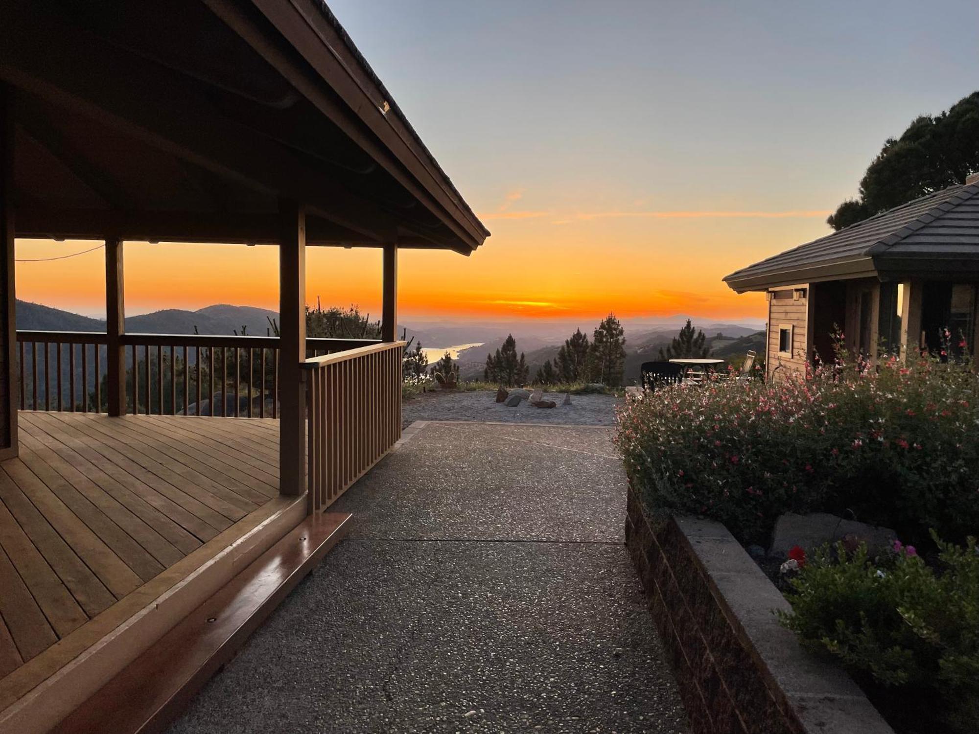 Priest Station Cafe & Cabins Groveland Bagian luar foto