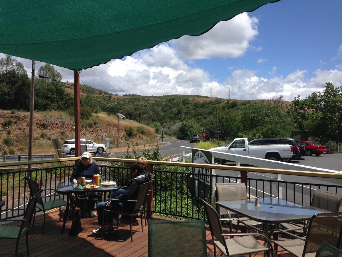 Priest Station Cafe & Cabins Groveland Bagian luar foto